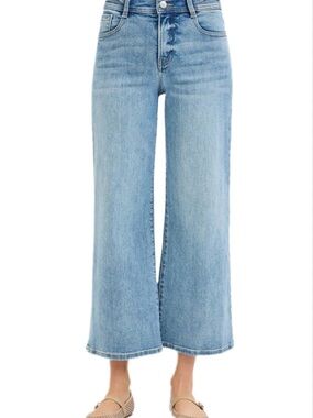 Wide-Leg High-Rise Women’s Jeans in Light Blue